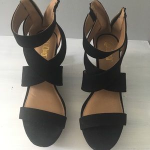 Black Wedges Size 8